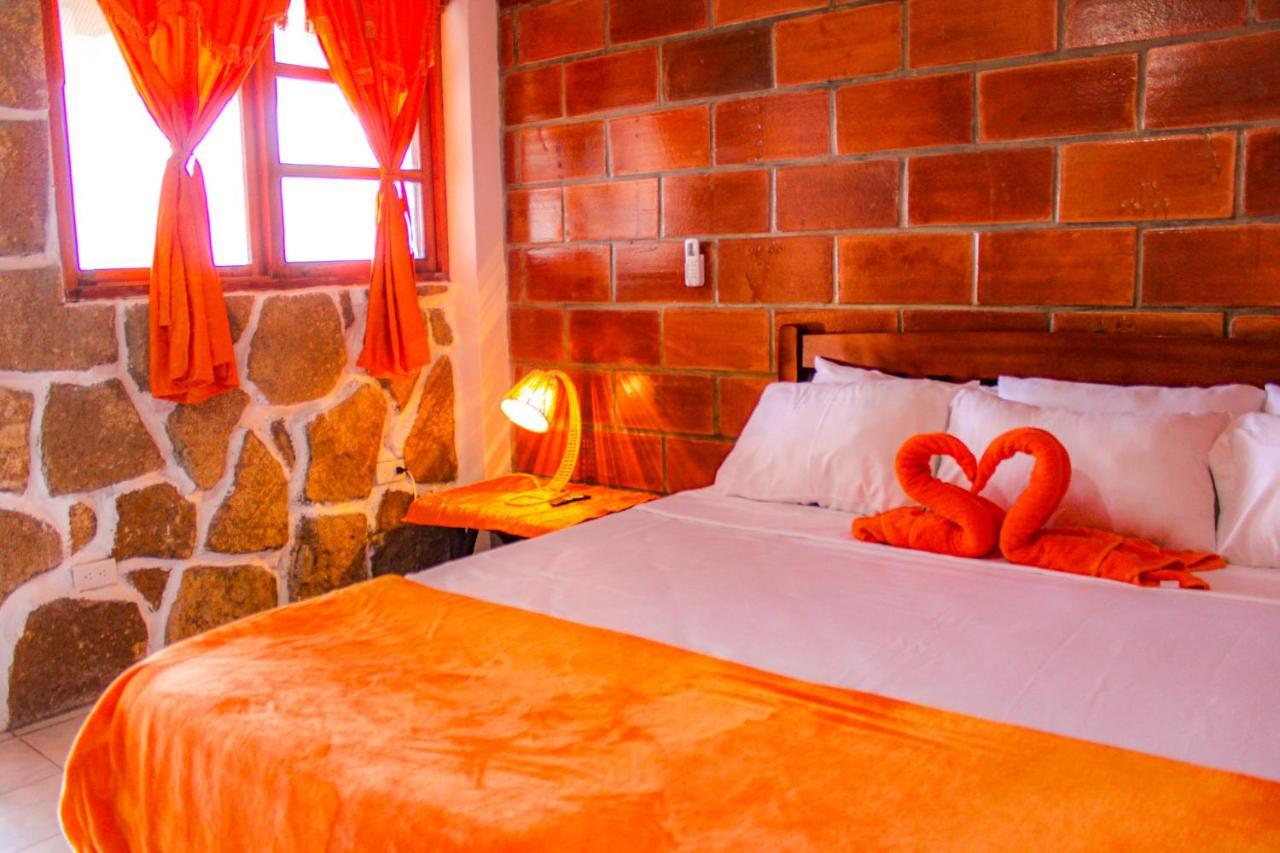 Hanga Roa Hotel มอนตาญิตาร์ ภายนอก รูปภาพ