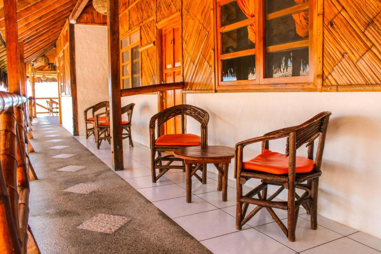 Hanga Roa Hotel มอนตาญิตาร์ ภายนอก รูปภาพ