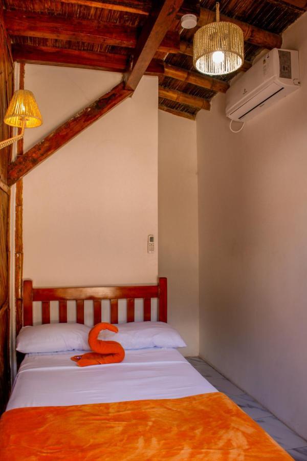 Hanga Roa Hotel มอนตาญิตาร์ ภายนอก รูปภาพ