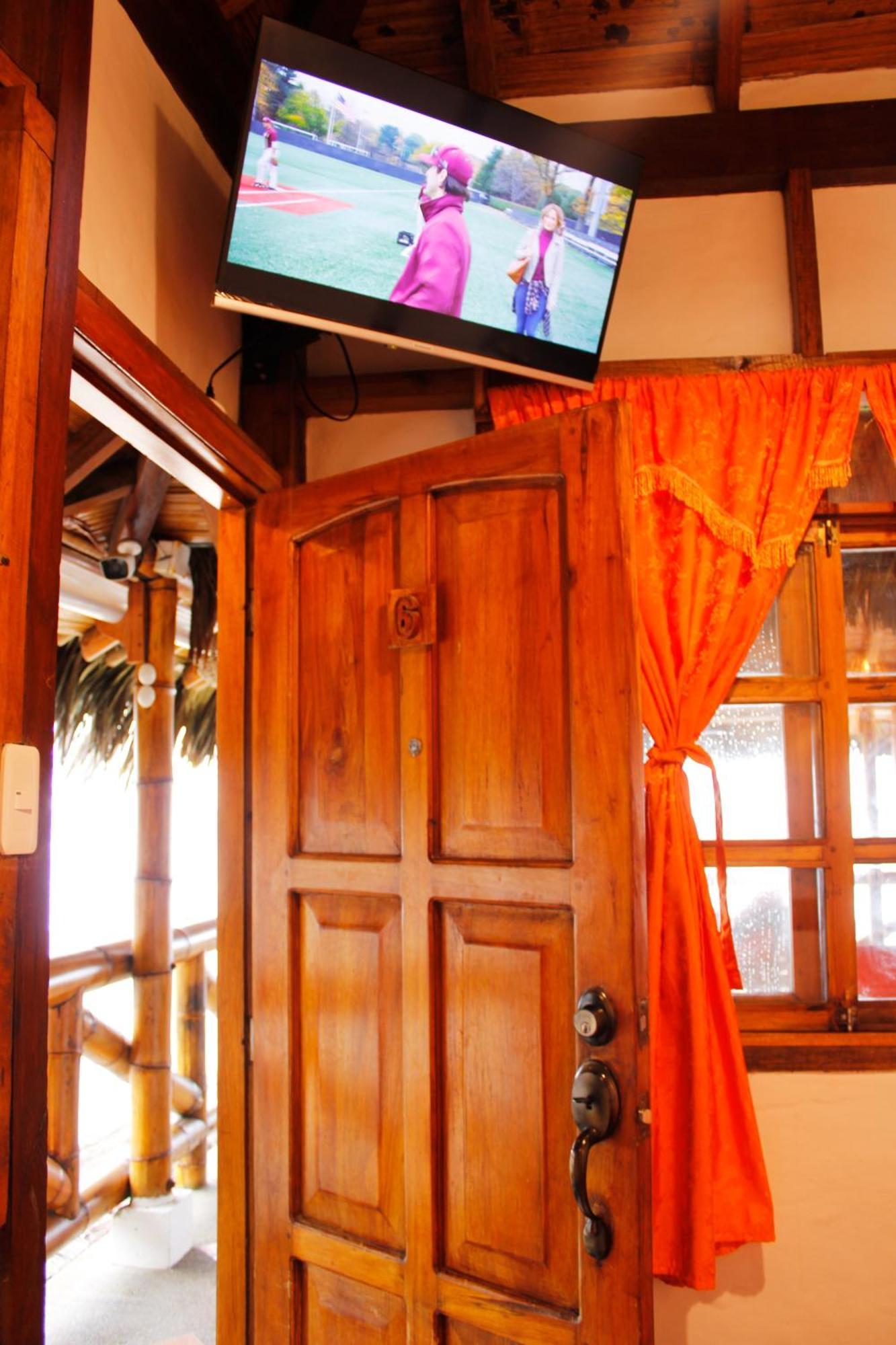 Hanga Roa Hotel มอนตาญิตาร์ ภายนอก รูปภาพ